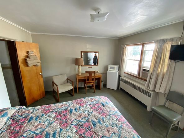 Spartan Motel: 1900 W Wisconsin St, Sparta, WI 54656